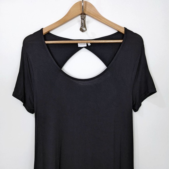 Simple by Suzanne Betro Pocket Side Slit Cutout Back Maxi Dress In Black - Picture 6 of 11